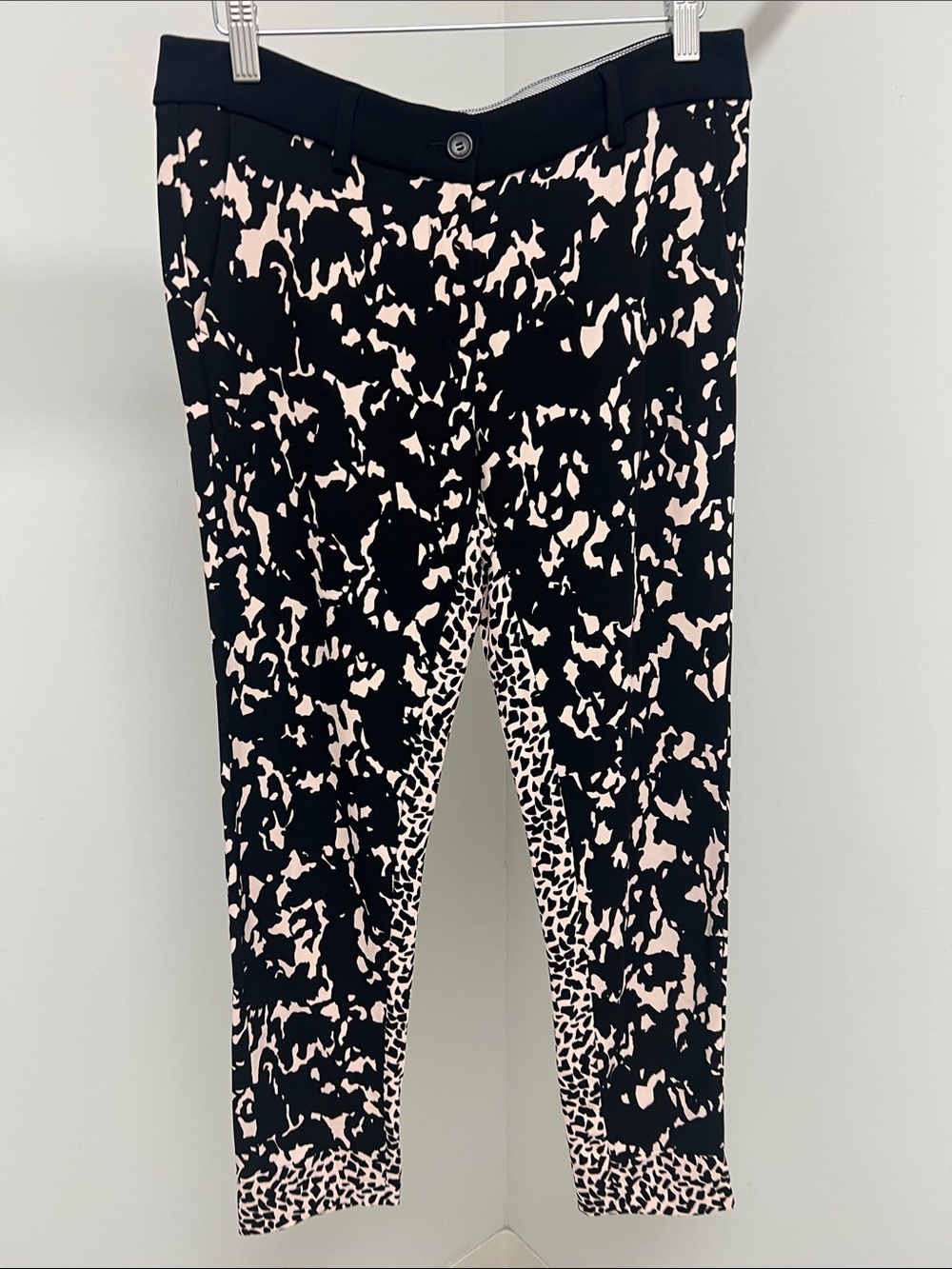 Luisa Cerano Black and Light Pink Printed Trousers